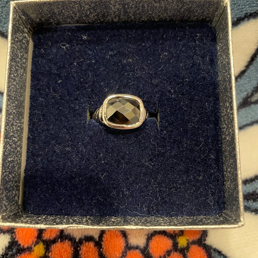 Premier Designs Midnight ring New